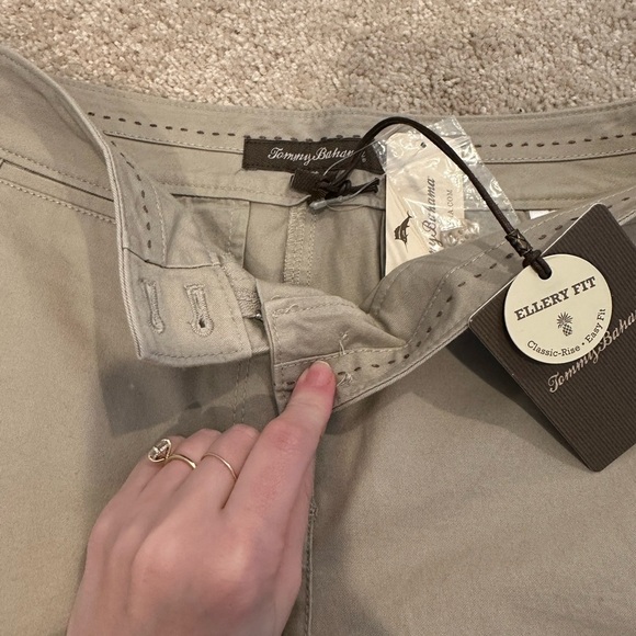 Tommy Bahama Sail Away Twill 9-inch Bermuda Shorts size 4 NWT - Picture 2 of 5